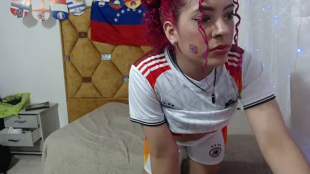 LITTLEJULES Adlı Modelin Canlı XXX Sohbeti