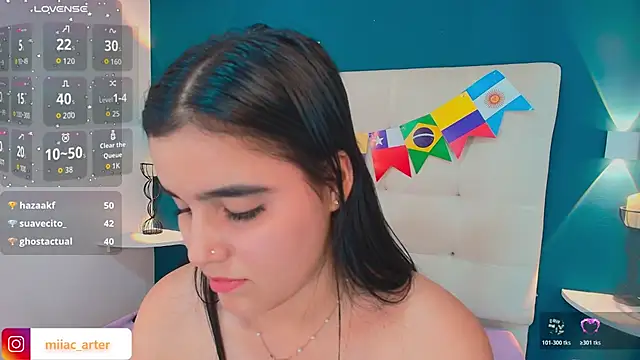 Chatroom XXX en direct de MiaaCarter_