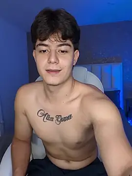 MaxCruz_ লাইভ XXX চ্যাট