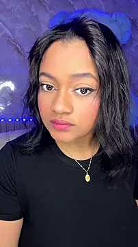 XXX chat uživo modela Saraa_M