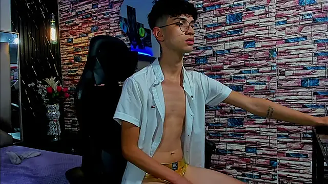 LiamHeatx – Naživo XXX chat