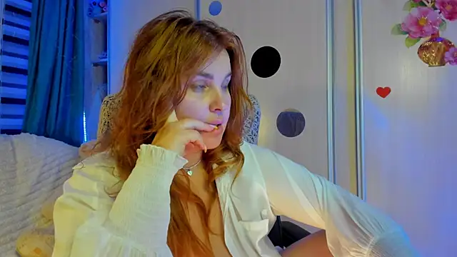 CoraSwon's Live XXX Chat