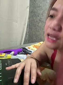 chloe_wonderlust's Live XXX Chat