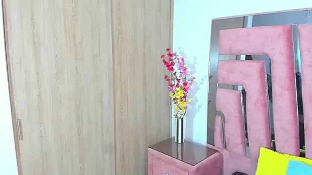 MaraKarly 现场XXX聊天