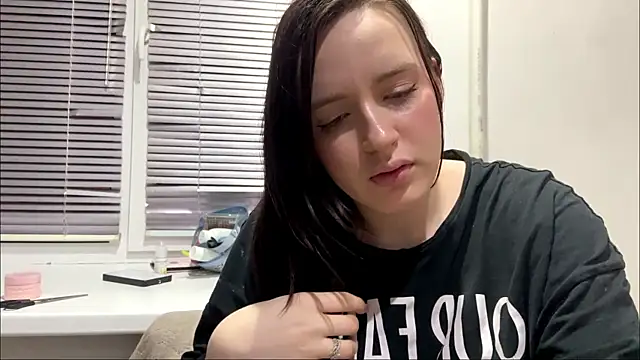 FlaviaKurka's Live XXX Chat