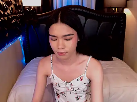 Christine_prettyのライブXXXチャット