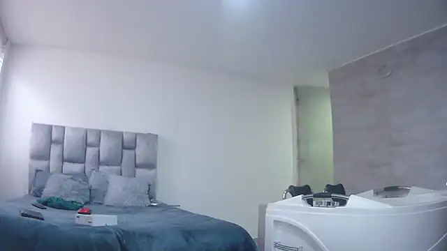 XXX chat uživo modela Fernanda_andrew