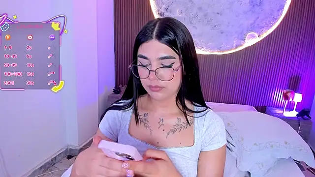 Chat +18 de RoseCassie ao vivo