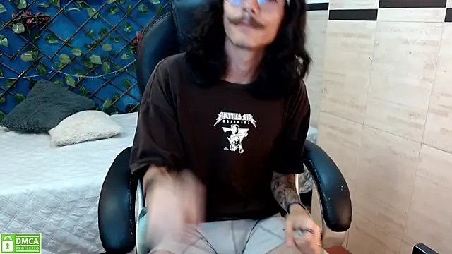 แชท XXX สดของ bigcock_robert