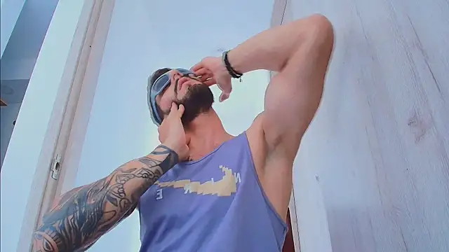thomas_gun Adlı Modelin Canlı XXX Sohbeti