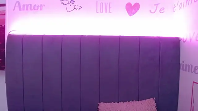 SachaBratz Live XXX-Chat