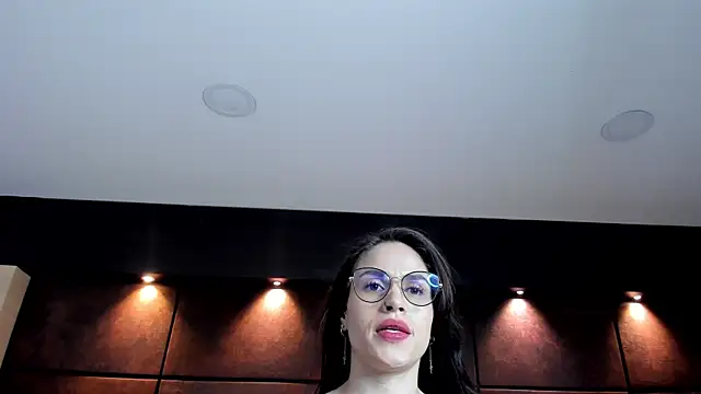 ValeryMontenegro Adlı Modelin Canlı XXX Sohbeti