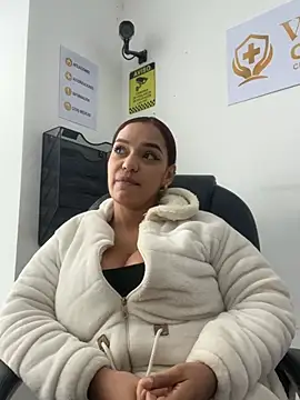 Sara-77 Adlı Modelin Web Kamerası Şovu