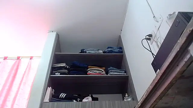 دردشة nicolle_milf1978 الجنسية المباشرة