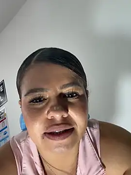 Ariana-07 Chat XXX in diretta