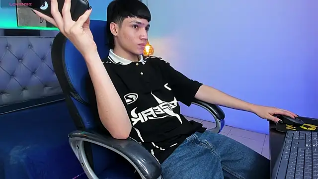 Chat XXX en directo de SamBlack_
