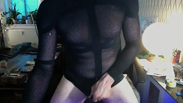 XXX chat uživo modela tomz0819