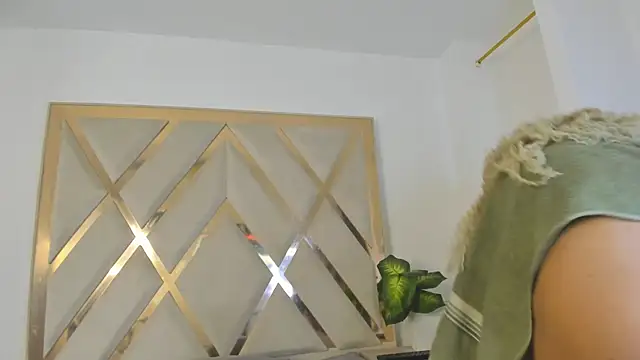 angelkyraasm Adlı Modelin Canlı XXX Sohbeti