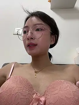 Yaobaobao's Live XXX Chat