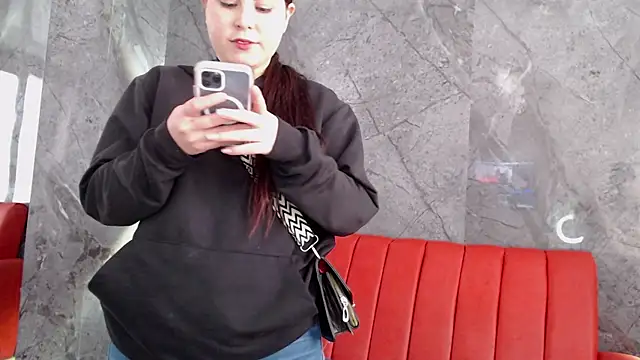 camila_purple Adlı Modelin Canlı XXX Sohbeti