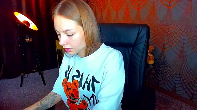 MilaAddams' Live XXX Chat