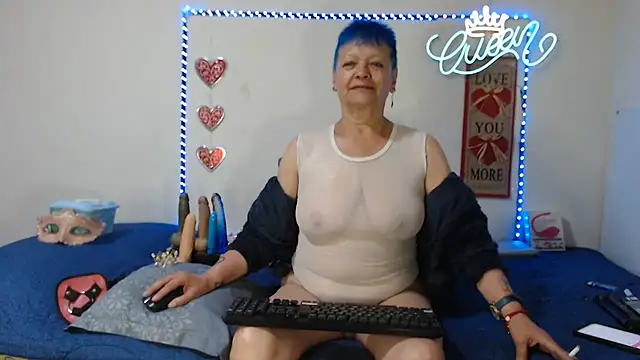 loquitaqueen011 Chat XXX in diretta