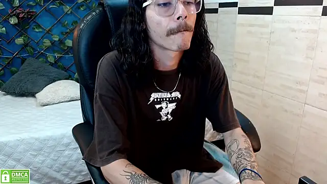 bigcock_robert live XXX chat