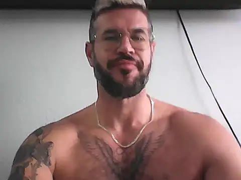 mrbighairychest's Live XXX Chat
