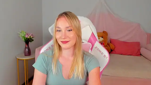 Živý XXX chat ElaraVoltage