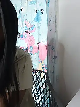 Leilaplus0s Chat XXX in diretta