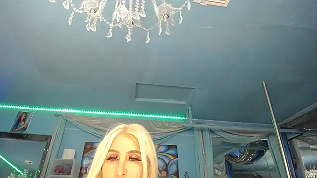 Živý XXX chat ADRIANNA_FOX