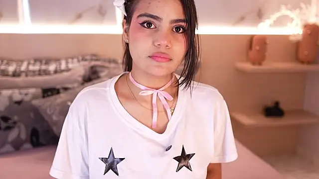 צ'אט XXX בשידור חי של IvyEllis