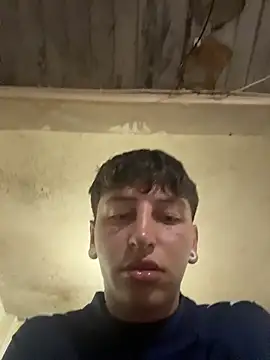 XXX chat uživo modela ARON_LUXX