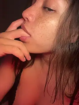 MisFrekcles_ Adlı Modelin Canlı XXX Sohbeti