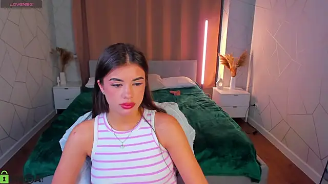 Alisha_Blakee লাইভ XXX চ্যাট