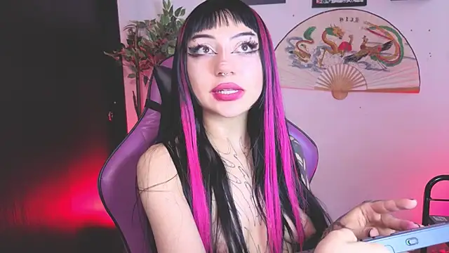 catipetite Chat XXX in diretta