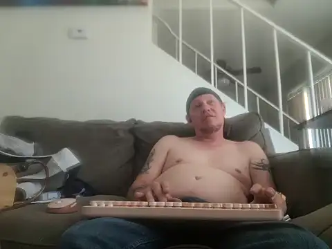 yourMasterisBored's Live XXX Chat