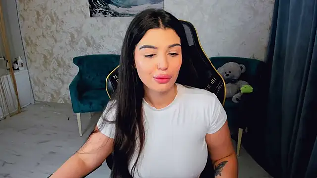 Chat +18 de AlluringAriel ao vivo