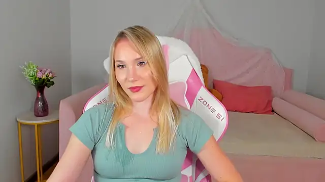 ElaraVoltage Live XXX-chat
