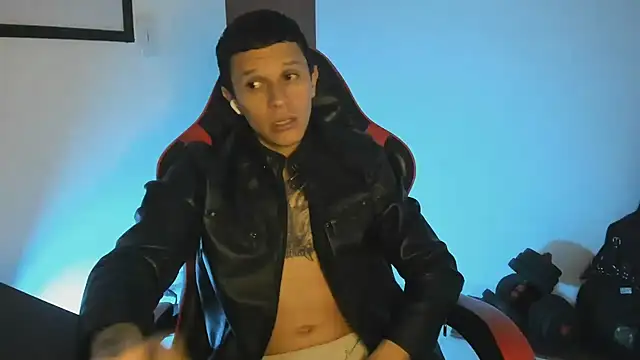 Masterdave7 Chat XXX in diretta