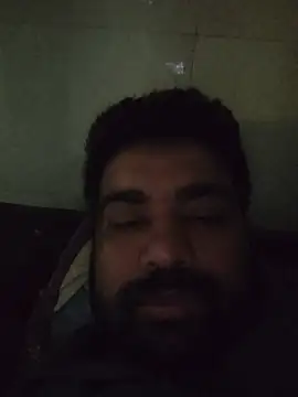 Show modela L9vefromAkhil na web-kameri
