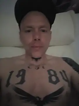 BeYourToy Webcam show