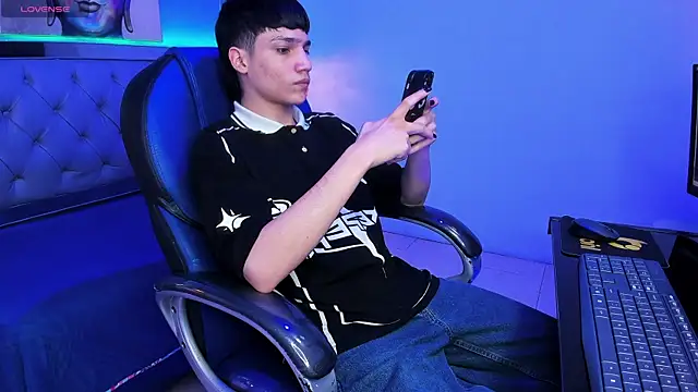 SamBlack_ live XXX chat