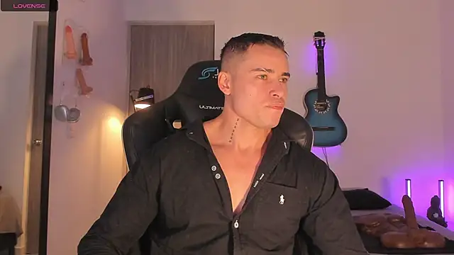 Pokazy przed kamerką – connorsmiith