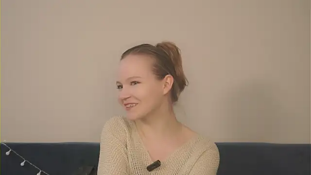 NaomiFess' Live XXX Chat