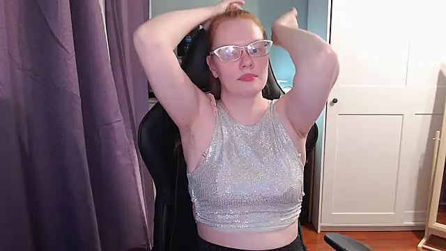 Lady_Inari Chat XXX live