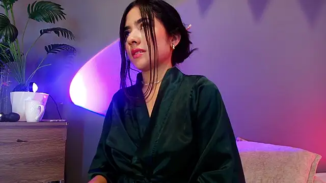 adara_johnson__のライブXXXチャット