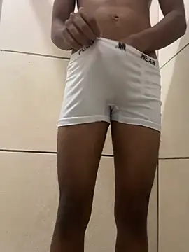 Show de novinho18sz na webcam