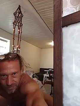 AthleticWomenizer2's Webcam Show