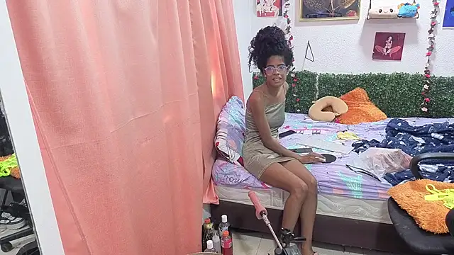 Chat +18 de thianahorny ao vivo
